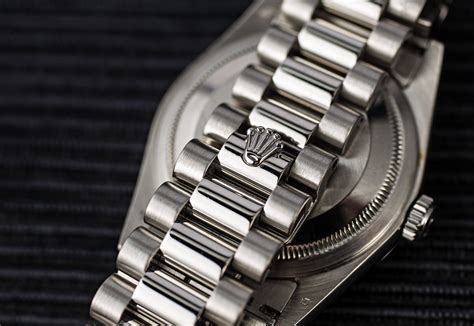 rolex submariner band clasp|rolex datejust hidden clasp.